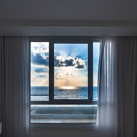 Sea View Apartment Suite 텔아비브 외부 사진